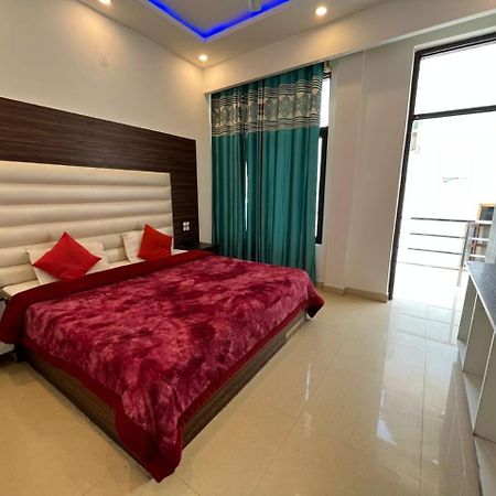 Rahul Hotel & Restaurant Mussoorie Eksteriør bilde