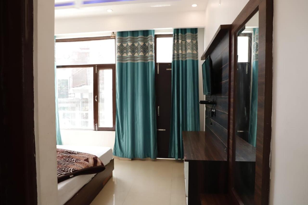 Rahul Hotel & Restaurant Mussoorie Eksteriør bilde