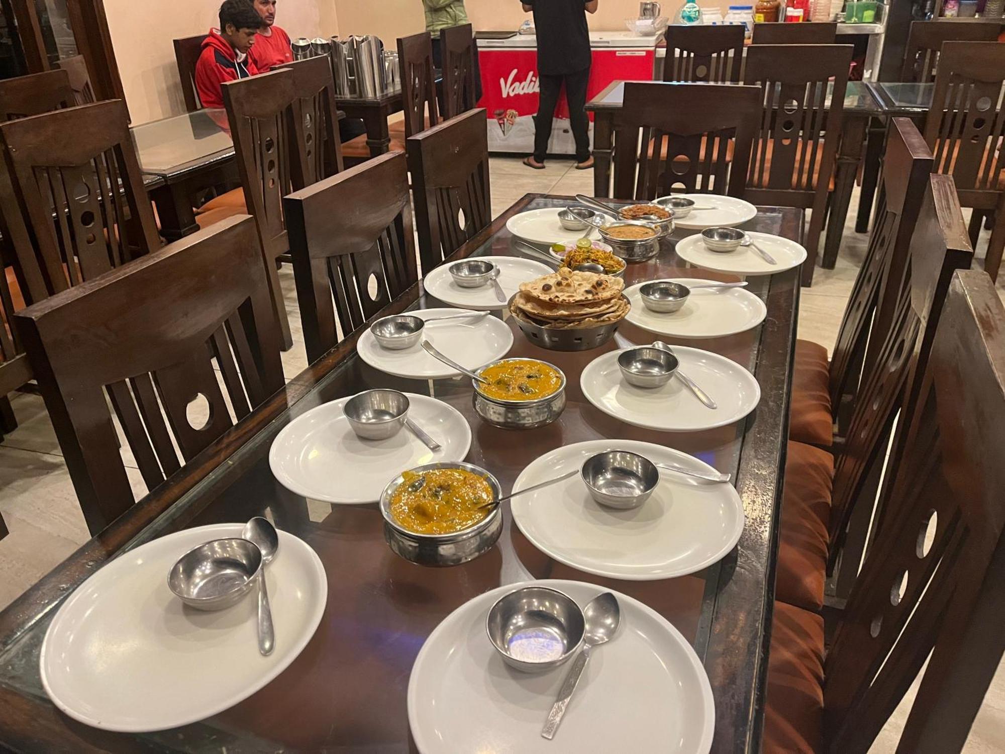 Rahul Hotel & Restaurant Mussoorie Eksteriør bilde